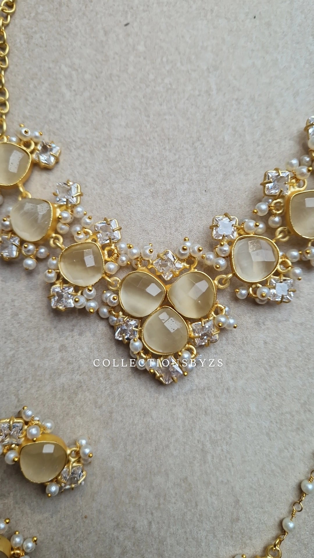 PARVEEN- Very Small Beautiful Elegant *Premium* Mother of Pearl -