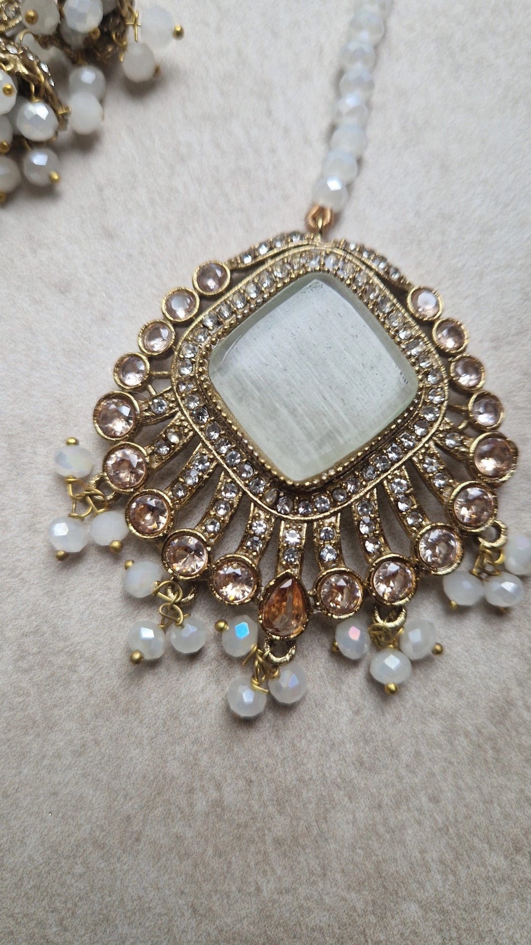 FAJR - Pakistani Earrings & Tikka Set- OFF WHITE/GREY