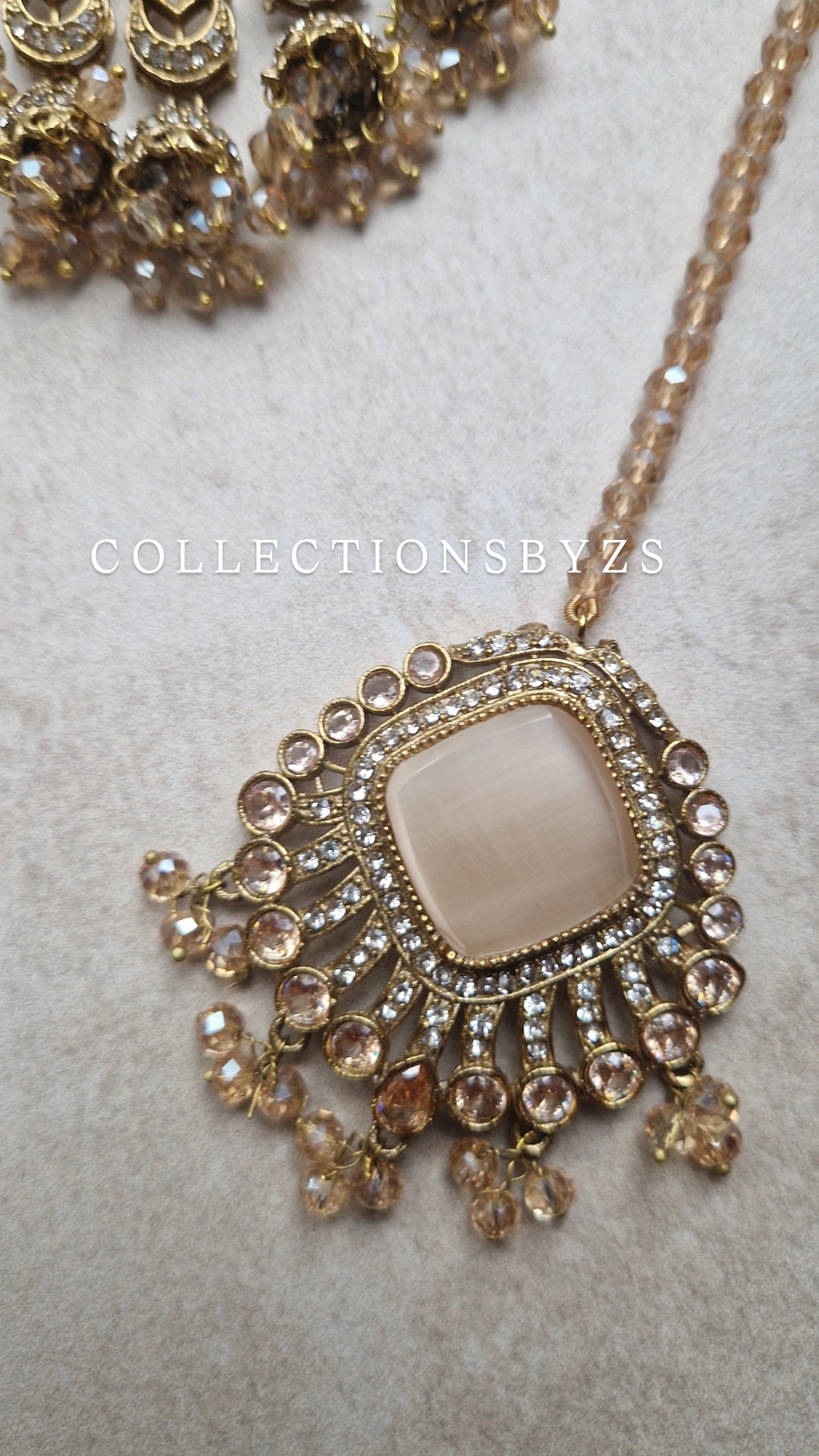 FAJR - Pakistani Earrings & Tikka Set- GOLD