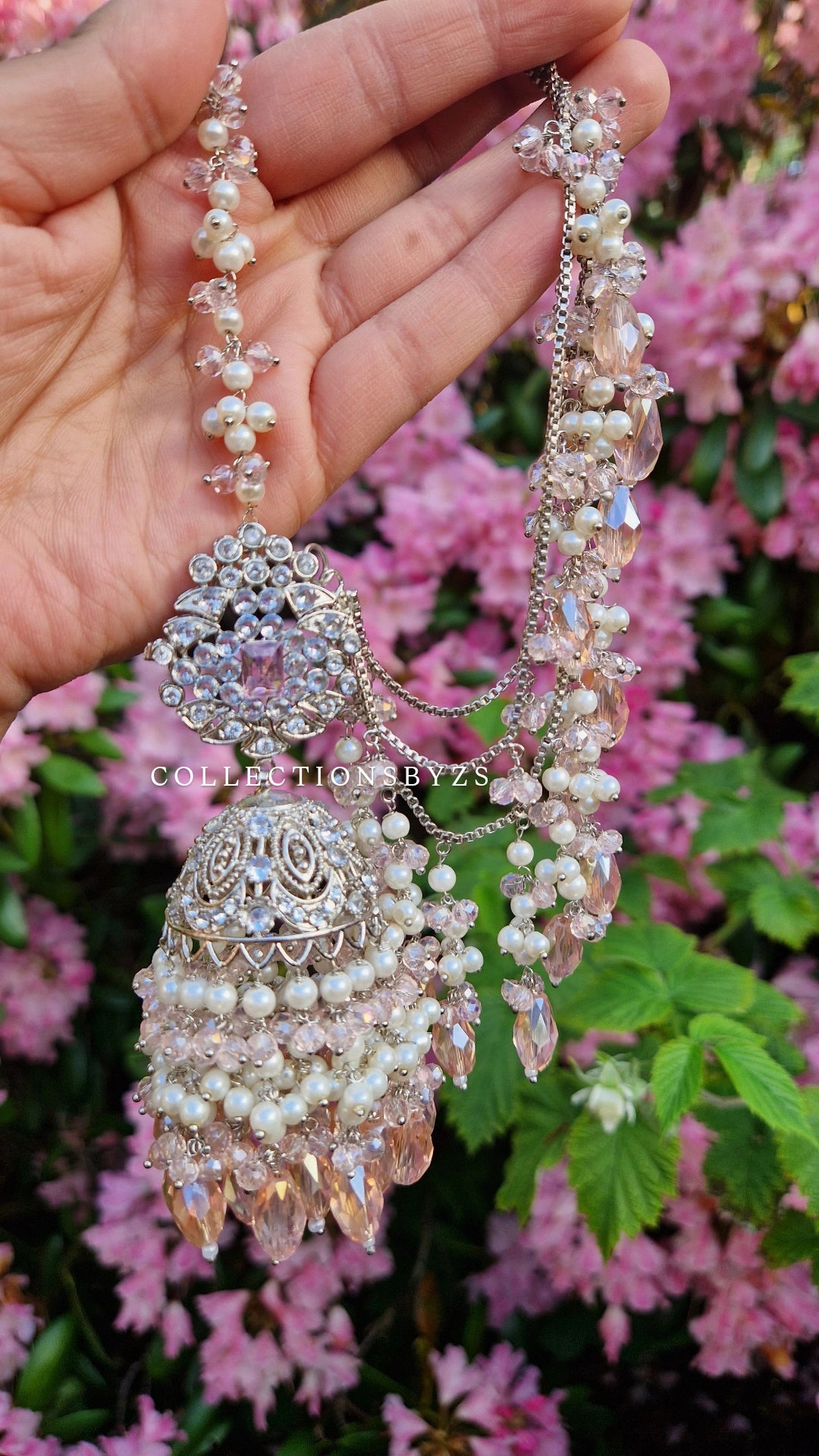 SAEDA - Elegant Oversized Pakistani Jhumkas and Tikka Set.