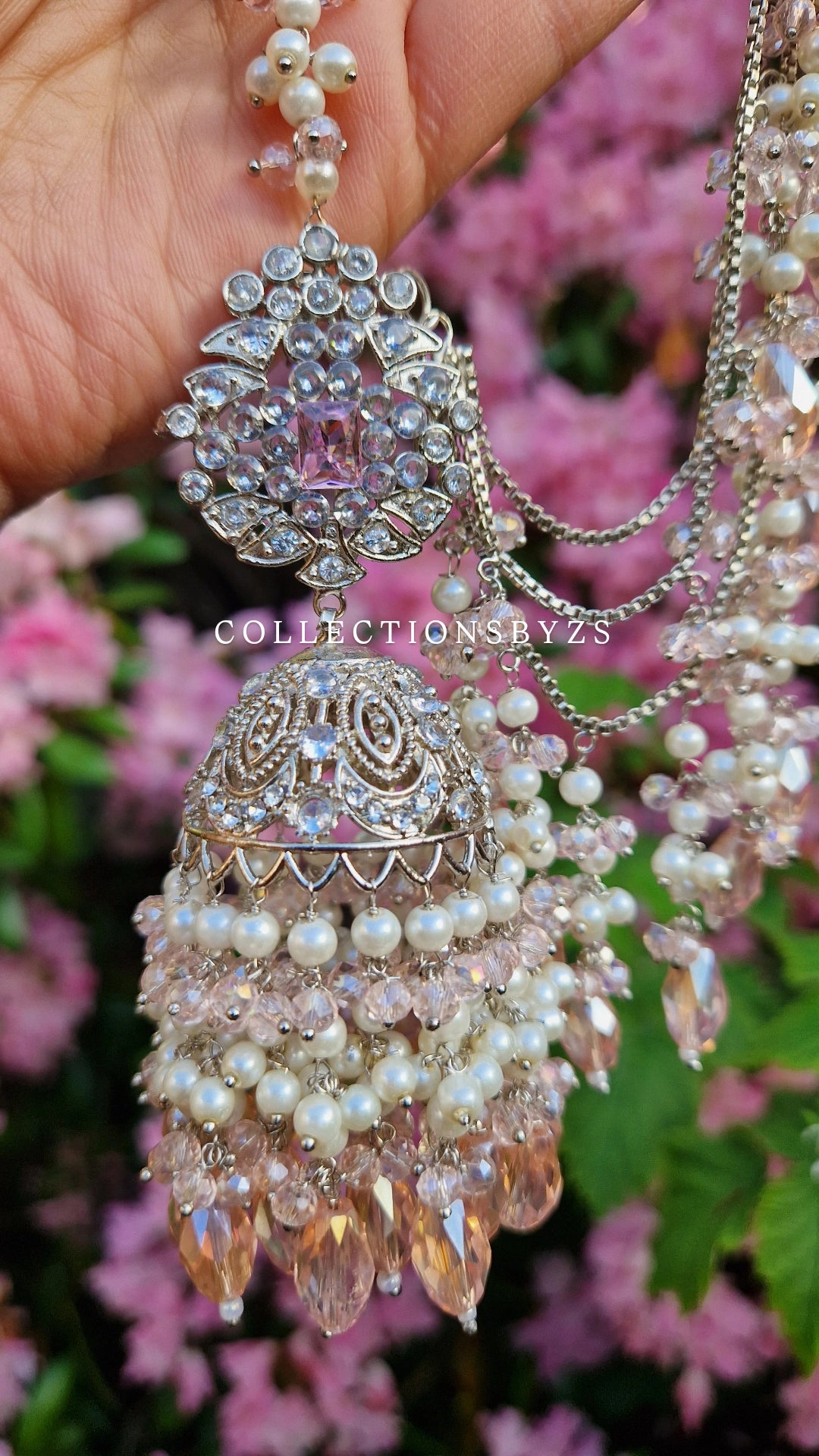 SAEDA - Elegant Oversized Pakistani Jhumkas and Tikka Set.