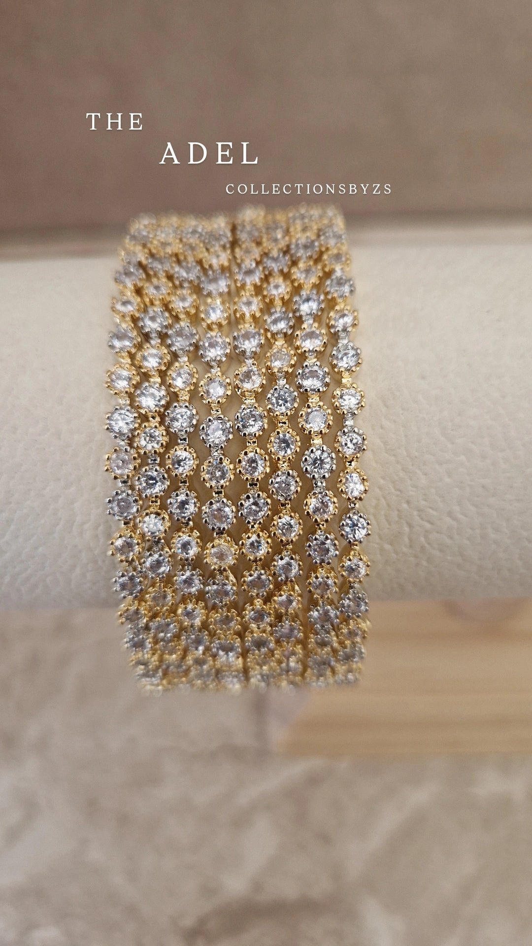 ADEL : 8 Bangles Two toned Gold and Silver American Bangles