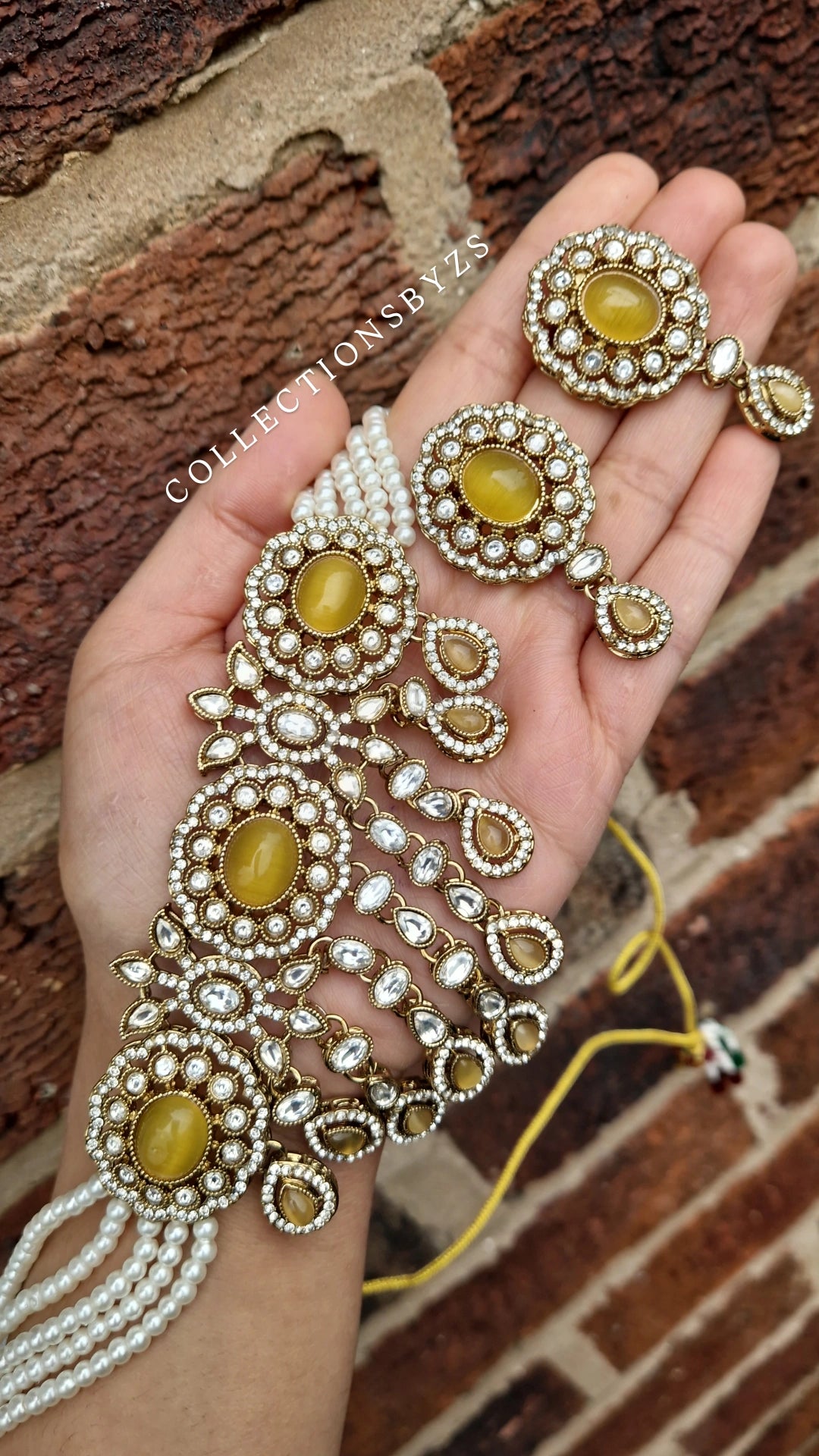 ADA - Beautiful Choker Set Kundan Inspired - YELLOW