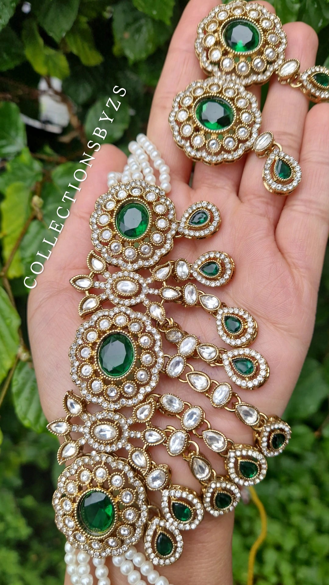 ADA - Beautiful Choker Set Kundan Inspired - DARK GREEN.