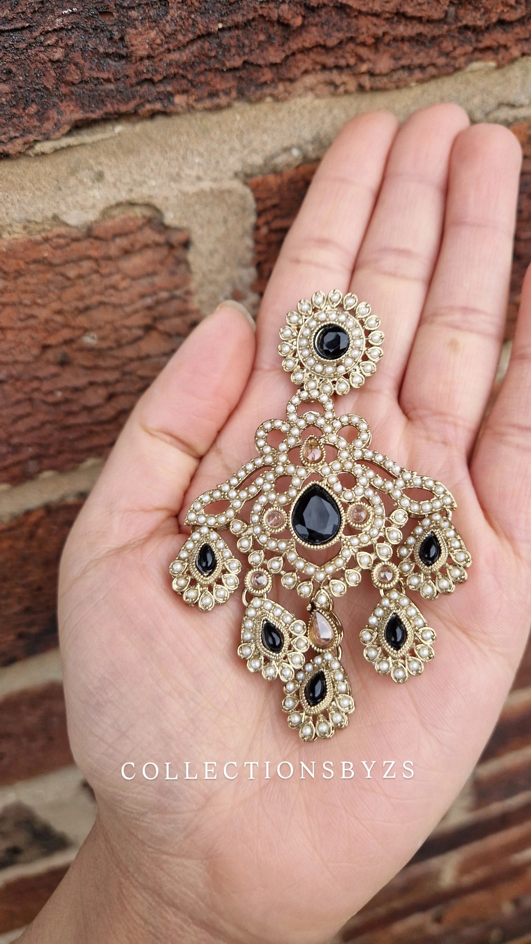 FATIMA - Elegant Pearl Indian Tikka and Earring Set - BLACK