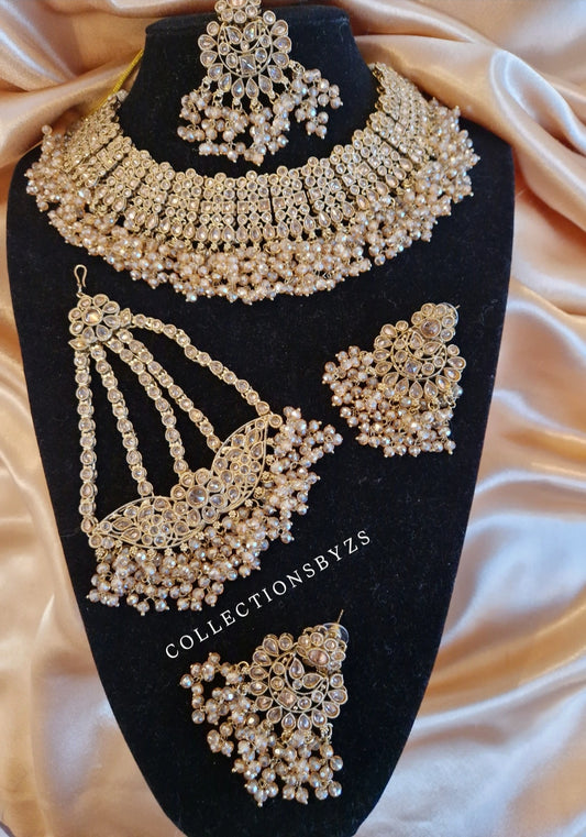 A Y L A - Stunning 4 Piece Indian Wedding/Party Jewellery Set - GOLD