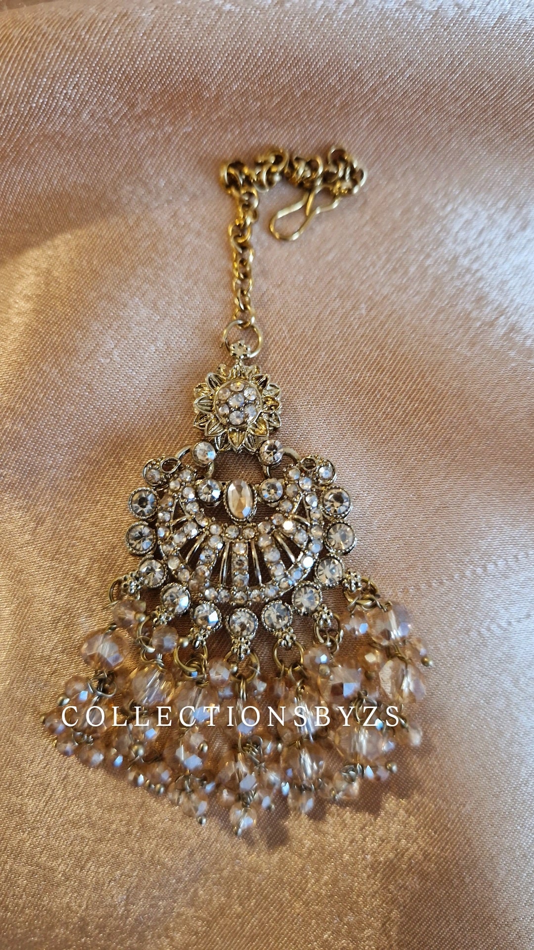NAZIA - Value Range- Golden Earrings with Saharas and Tikka- GOLD